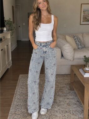 🆕💖Rareraw Acid Wash Bow Jeans